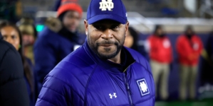 Jerome Bettis Shares Heartbroken Reaction to Death of Former Coach Lou Holtz