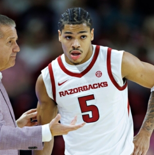 Rival Coach Makes Major Darius Acuff Claim After Arkansas-Texas