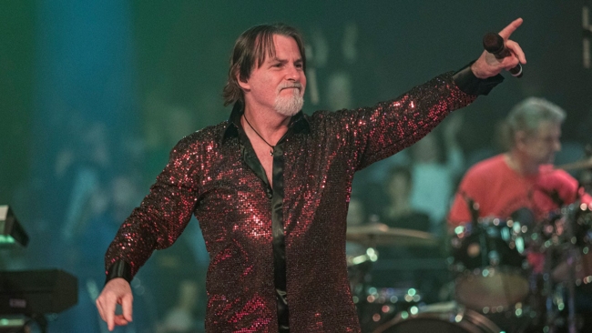 Boston singer Tommy DeCarlo dies after long battle with brain cancer