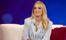 Carrie Underwood reveals ‘granny hobbies’ include crocheting, baking