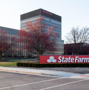 State Farm to offer $100 average refund to car insurance customers