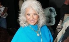 Paula Deen reflects on being held at gunpoint in 1987 days after robber found dead
