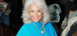 Paula Deen reflects on being held at gunpoint in 1987 days after robber found dead
