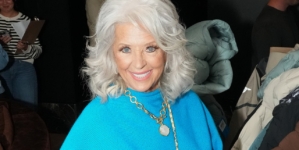 Paula Deen reflects on being held at gunpoint in 1987 days after robber found dead
