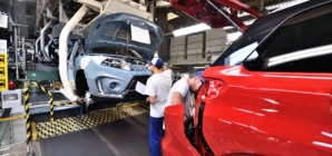 Industrial producer prices drop nearly 3 percent